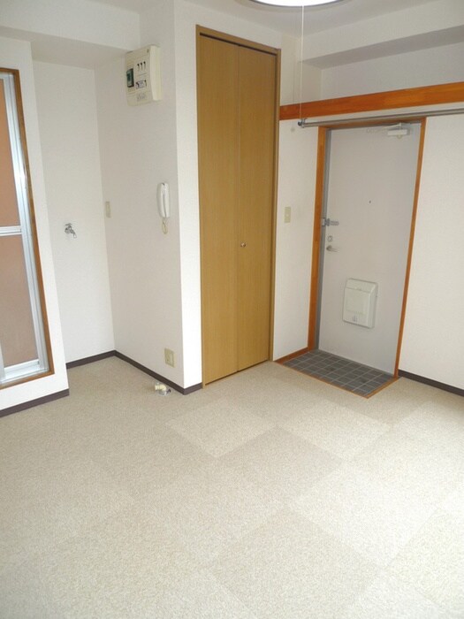 物件内観写真5　(居室)