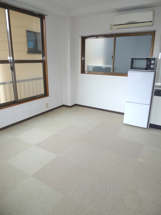 物件内観写真9　(居室)