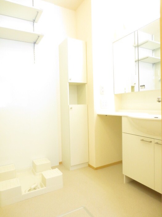 物件内観写真9　(洗面)