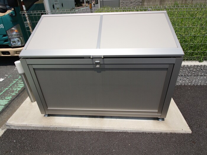 物件外観写真4　(建物設備)