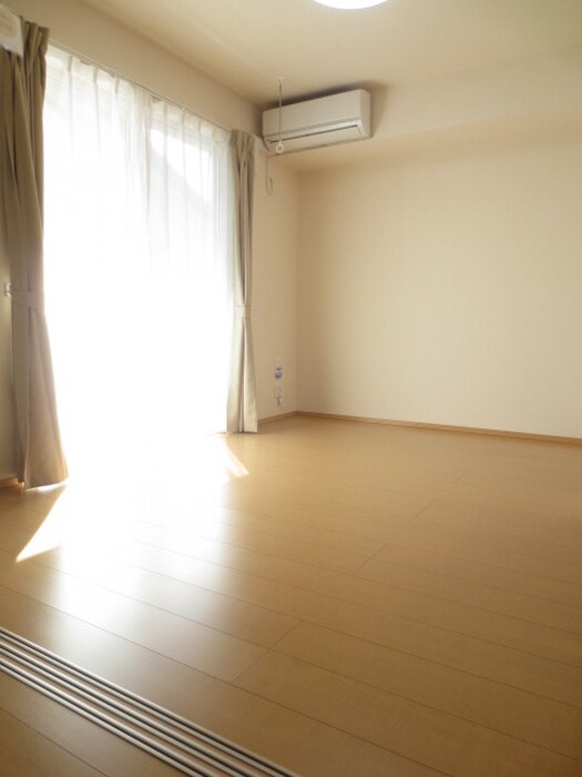 物件内観写真13　(居室)