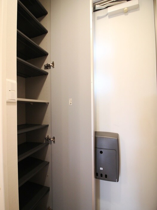 物件内観写真15　(靴箱)