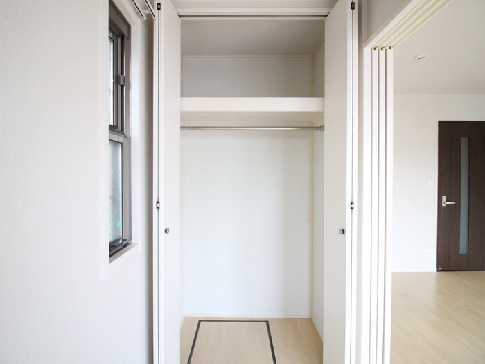 物件内観写真18　(収納)