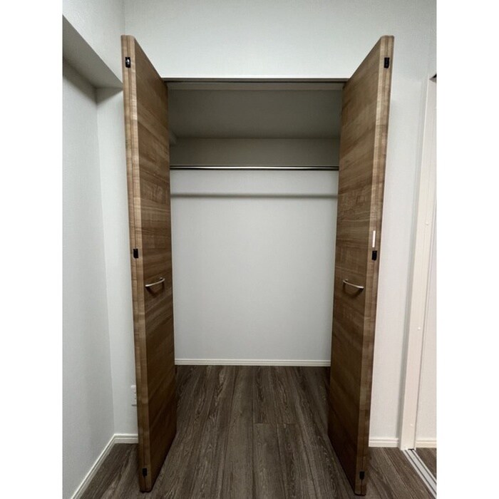 物件内観写真13　(収納)