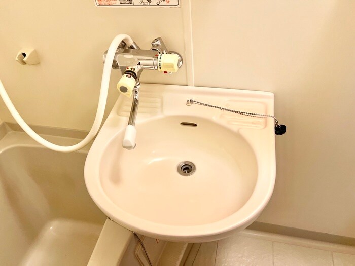 物件内観写真9　(洗面)