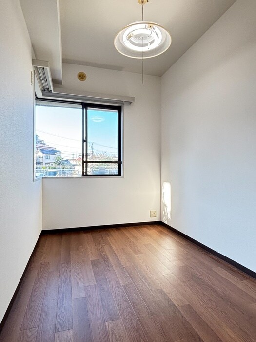 物件内観写真10　(居室)