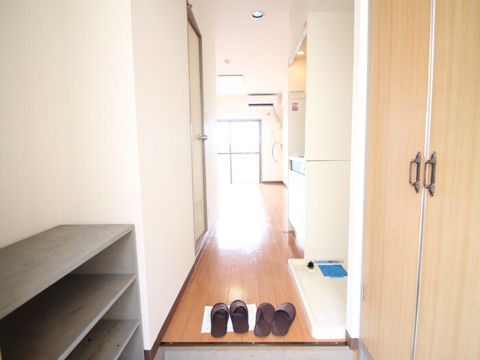 物件内観写真21　(玄関)