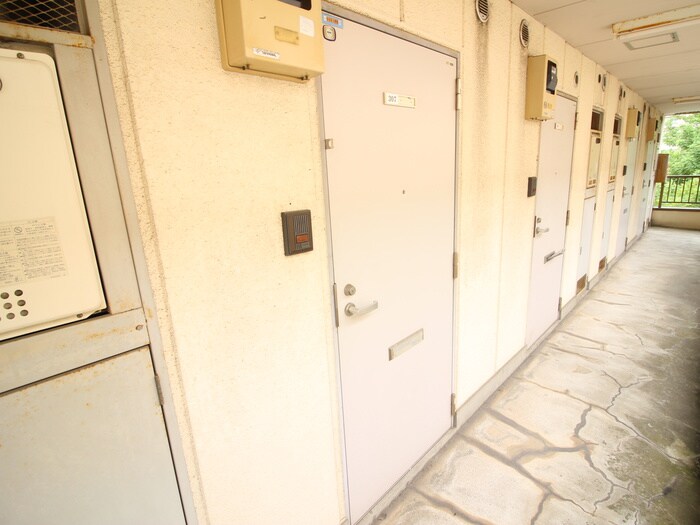 物件内観写真22　(廊下)