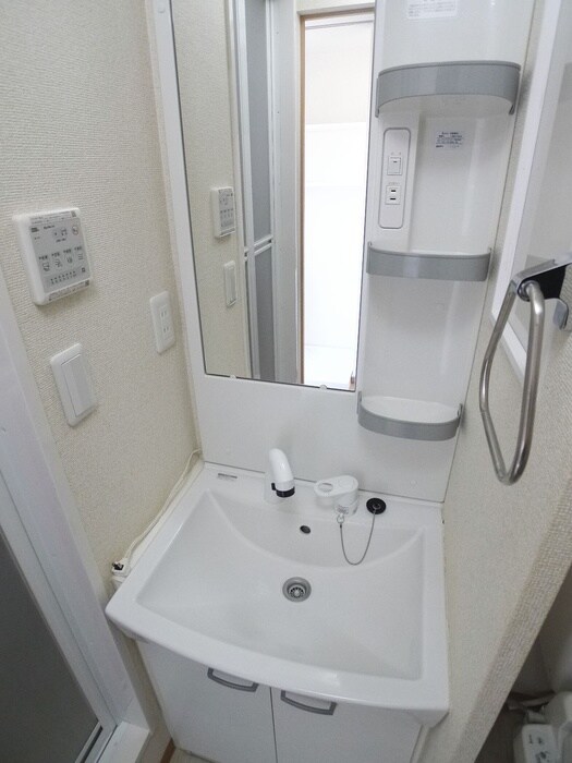 物件内観写真13　(洗面)