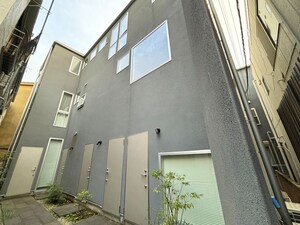アリュイッテ根岸外観写真