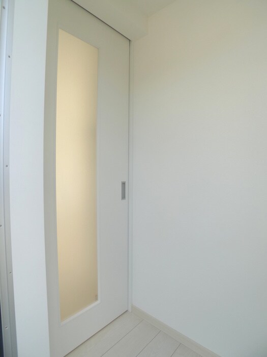 物件内観写真7　(玄関)