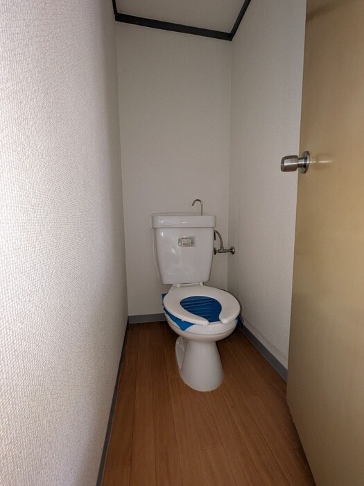 物件内観写真16　(トイレ)