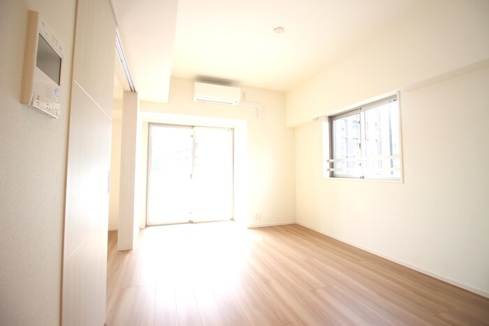 物件内観写真4　(居室)