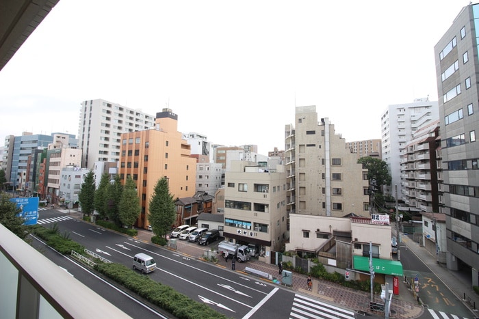 物件内観写真16　(室内からの展望)