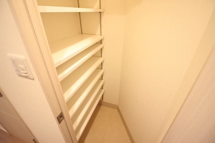 物件内観写真18　(靴箱)