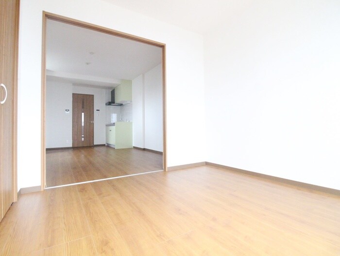 物件内観写真8　(居室)