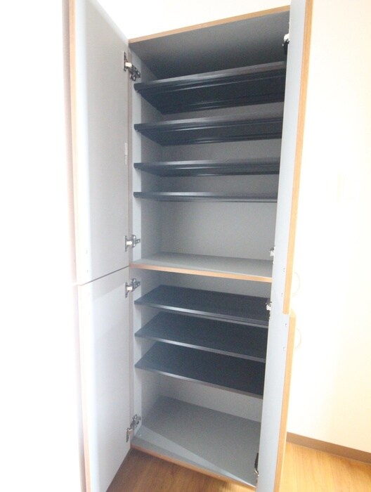 物件内観写真15　(靴箱)