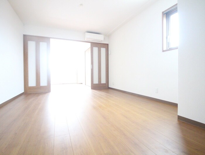 物件内観写真18　(居室)