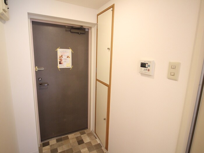 物件内観写真12　(靴箱)