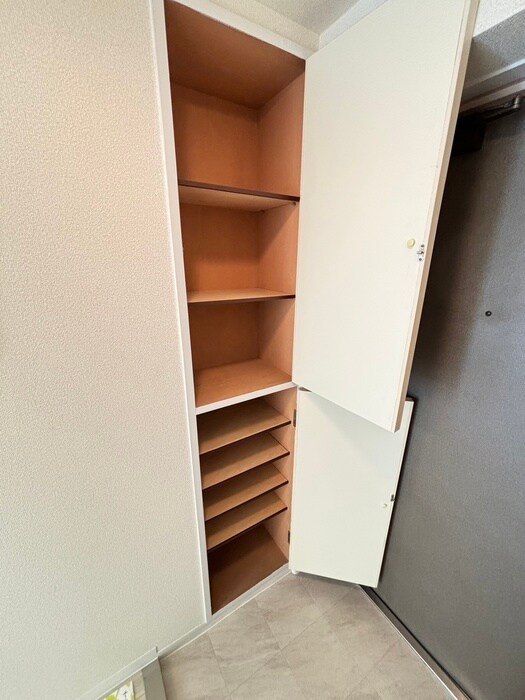 物件内観写真14　(靴箱)