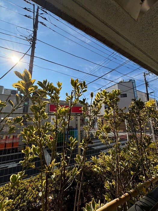 物件内観写真21　(室内からの展望)