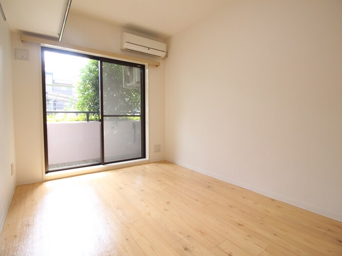 物件内観写真21　(居室)