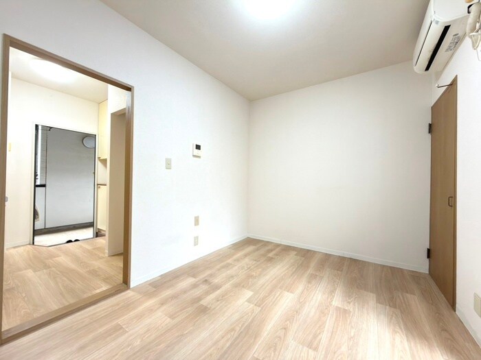 物件内観写真10　(居室)