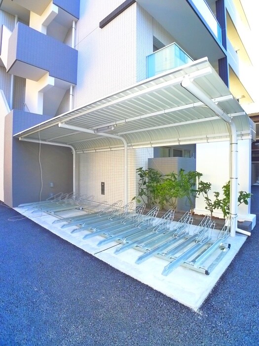 物件外観写真6　(駐輪場)