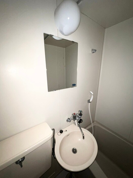 物件内観写真13　(洗面)