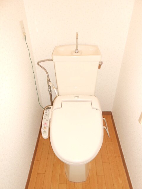 物件内観写真16　(トイレ)