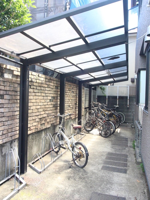 物件外観写真4　(駐輪場)