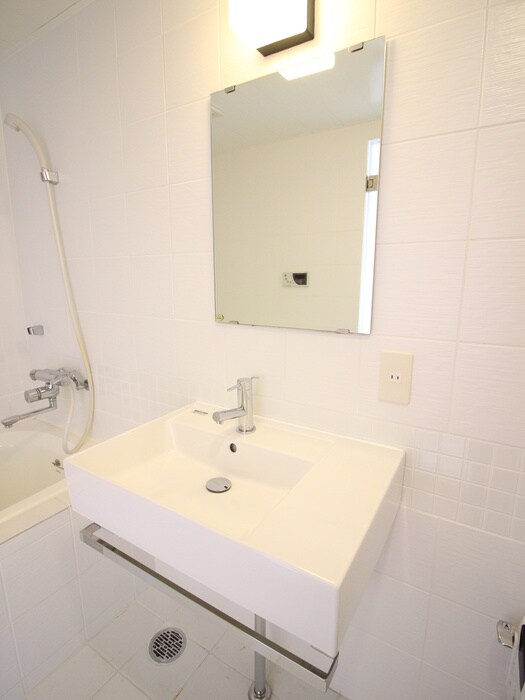 物件内観写真11　(洗面)