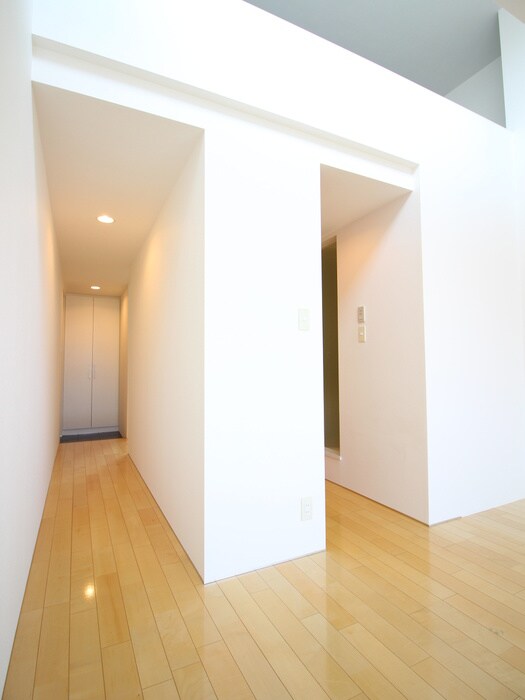 物件内観写真20　(廊下)