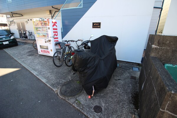 バイク置き場