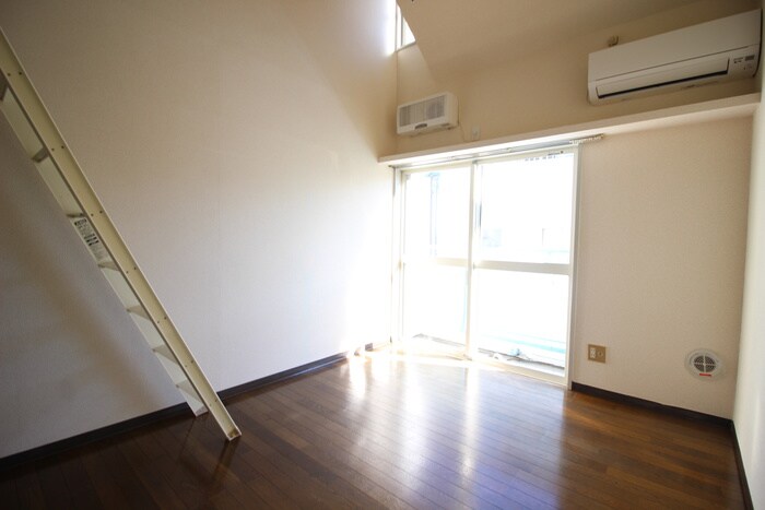 物件内観写真14　(居室)