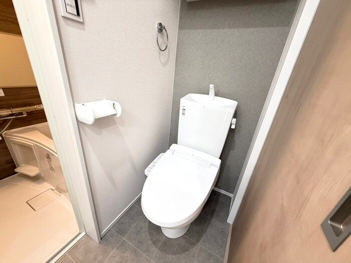 物件内観写真13　(トイレ)