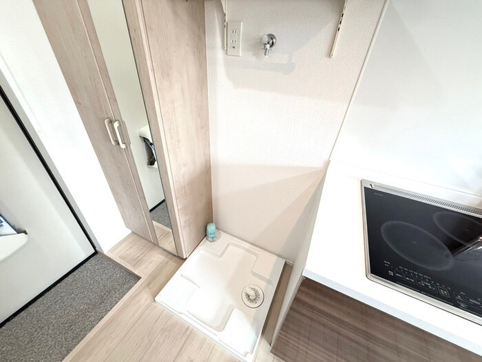 物件内観写真15　(洗濯機置場)