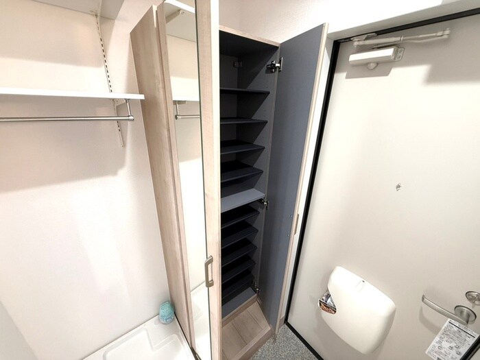物件内観写真18　(靴箱)