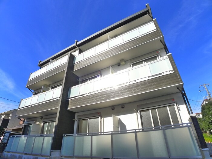 物件外観写真1　(外観写真)