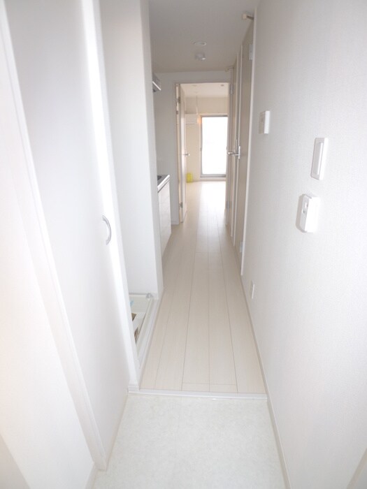 物件内観写真22　(玄関)