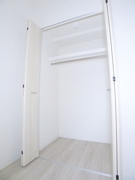 物件内観写真18　(収納)