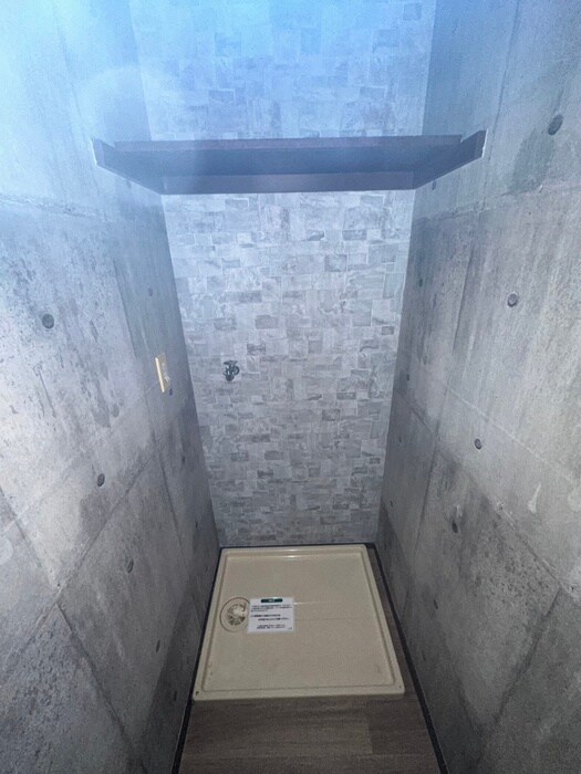 物件内観写真13　(洗濯機置場)