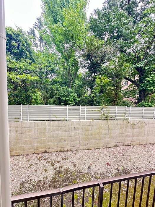 物件内観写真18　(室内からの展望)