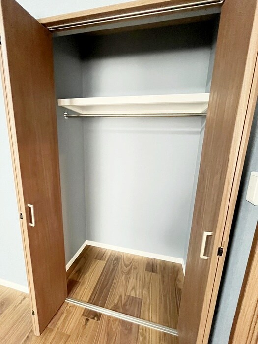 物件内観写真12　(収納)