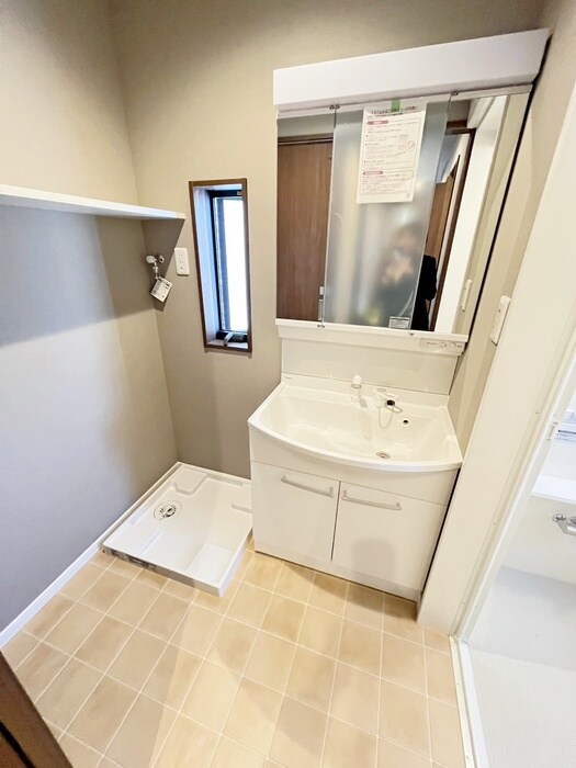 物件内観写真13　(洗面)