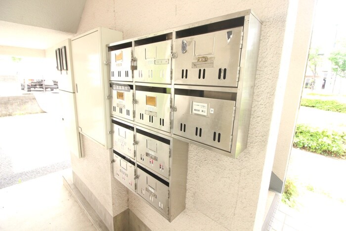 物件外観写真6　(建物設備)