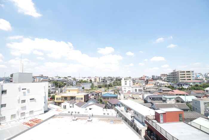 物件内観写真14　(室内からの展望)