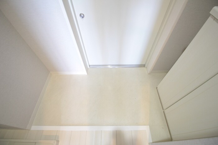 物件内観写真16　(玄関)