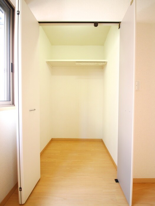 物件内観写真11　(収納)