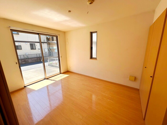 物件内観写真14　(居室)